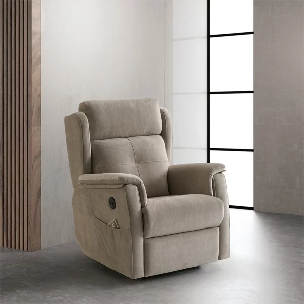 Sillón modelo MIL visto de frente en una habitación